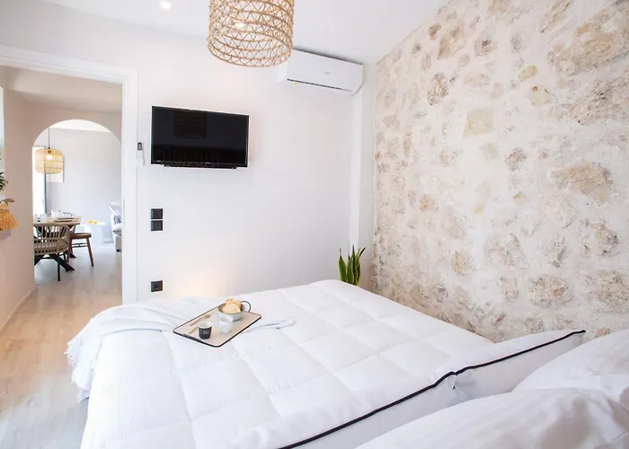 Montem Et Mare Lefkada